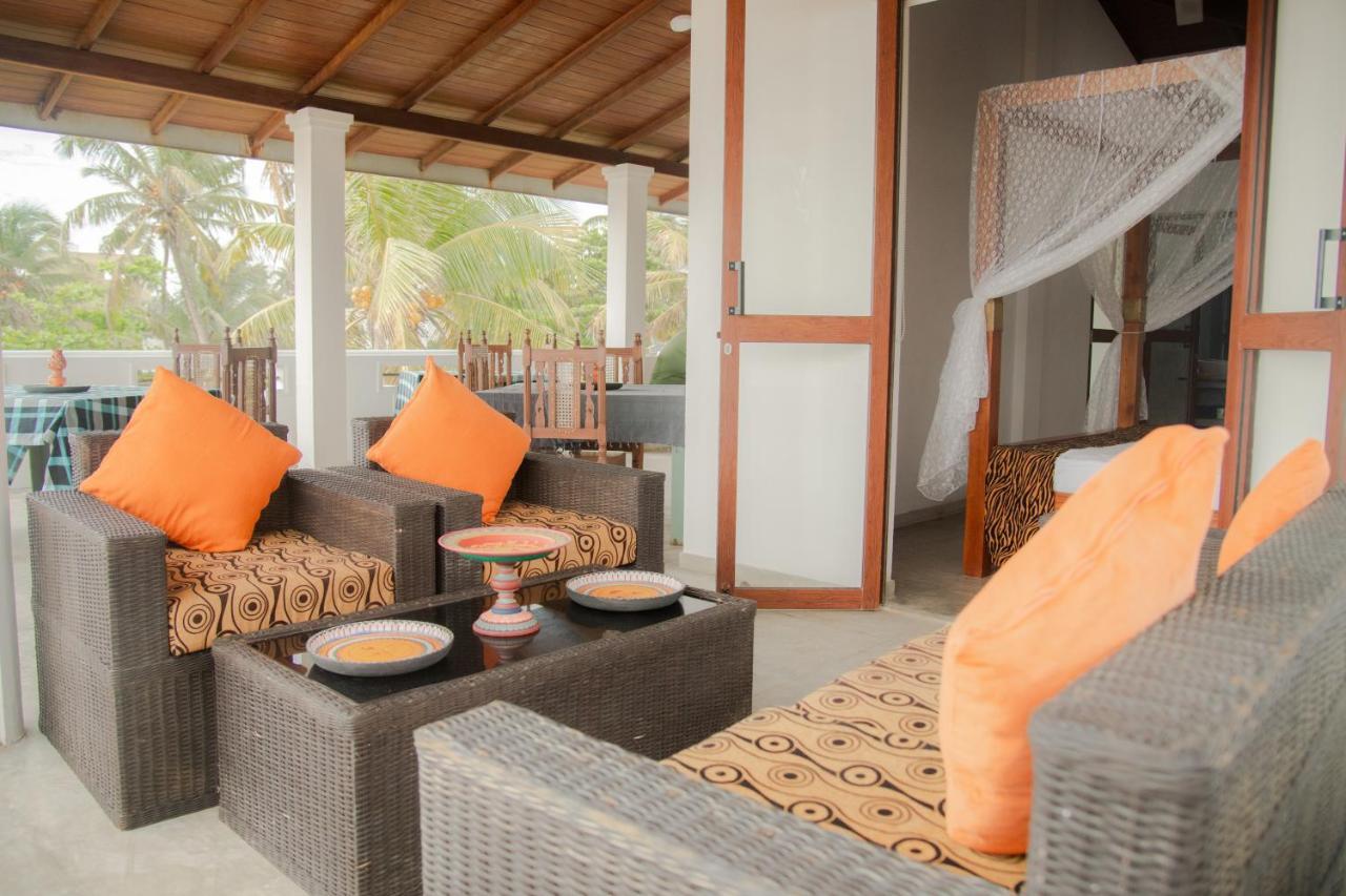 Sea Crest Beach Villa Амбаланґода Екстер'єр фото