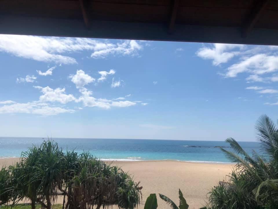 Sea Crest Beach Villa Амбаланґода Екстер'єр фото