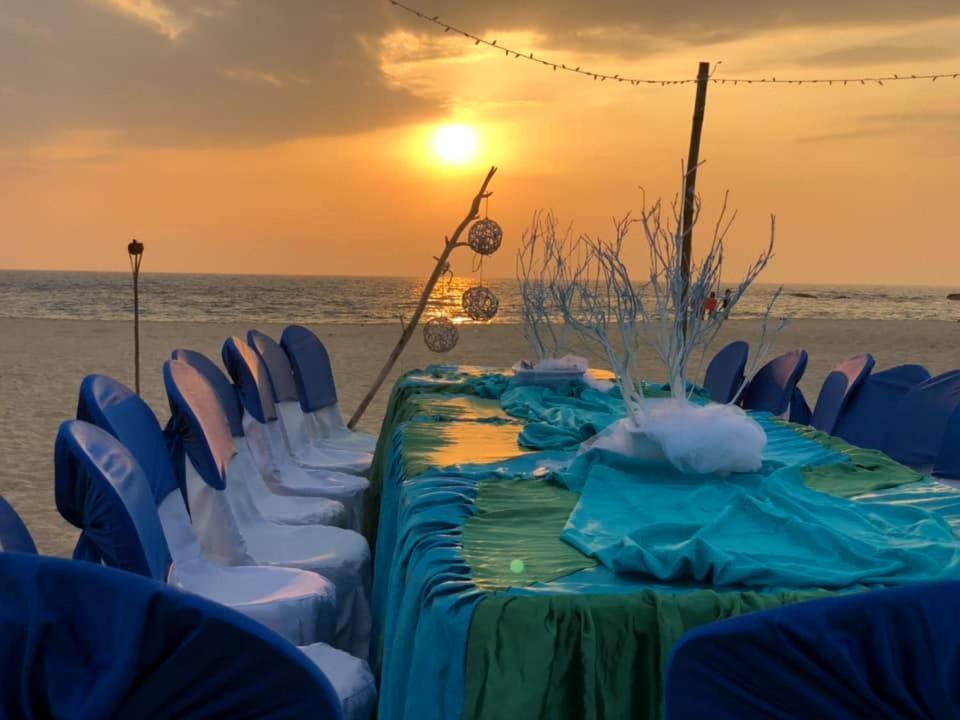 Sea Crest Beach Villa Амбаланґода Екстер'єр фото