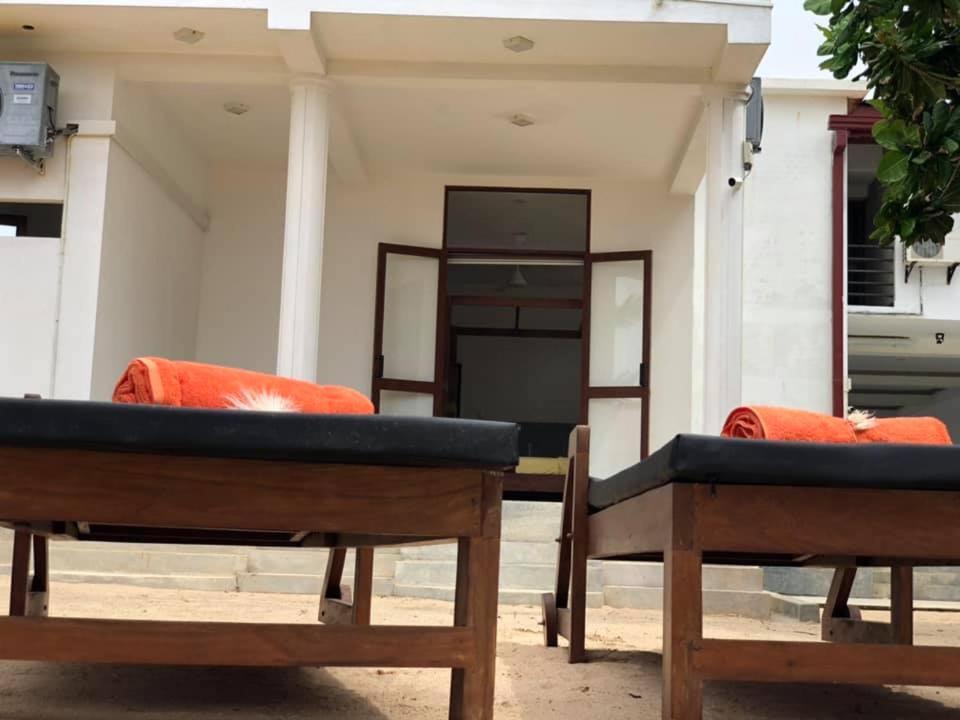 Sea Crest Beach Villa Амбаланґода Екстер'єр фото