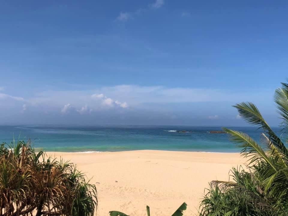 Sea Crest Beach Villa Амбаланґода Екстер'єр фото
