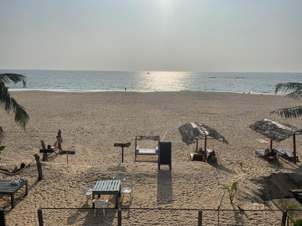 Sea Crest Beach Villa Амбаланґода Екстер'єр фото